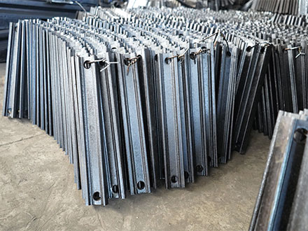 矿用锻打刮板 刮 板输送机配件 620/40T刮杠 调质热处理 刮煤能力强